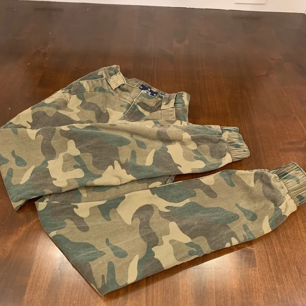 Hollister Ultra High Rise Jogger Pants Womens XS Camo Casual Streetwear School - Picture 5 of 7
